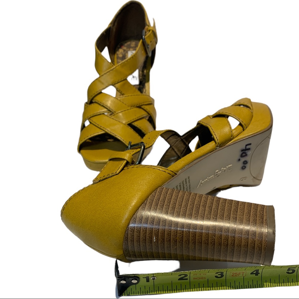 American eagle Yellow Block Heels - Picture 2 of 8